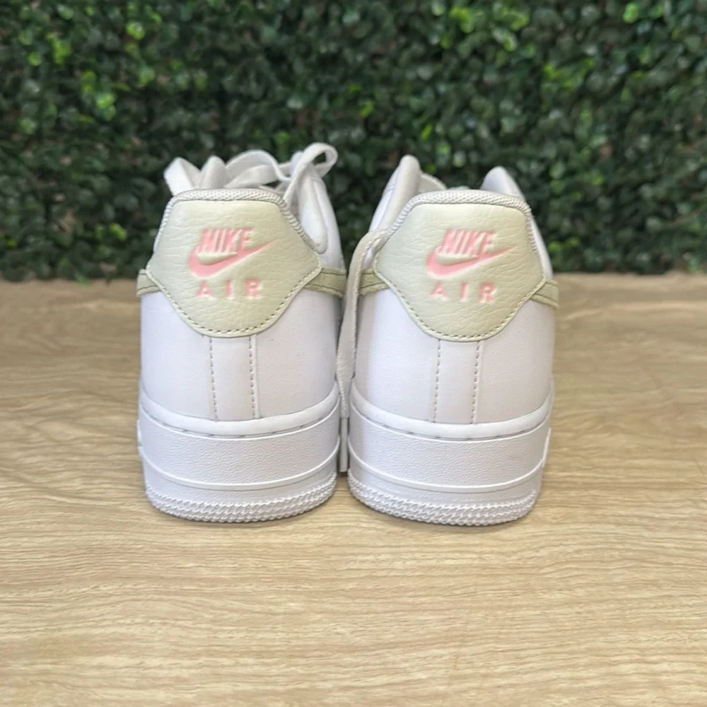 Nike Air Force 1 Low - W8.5